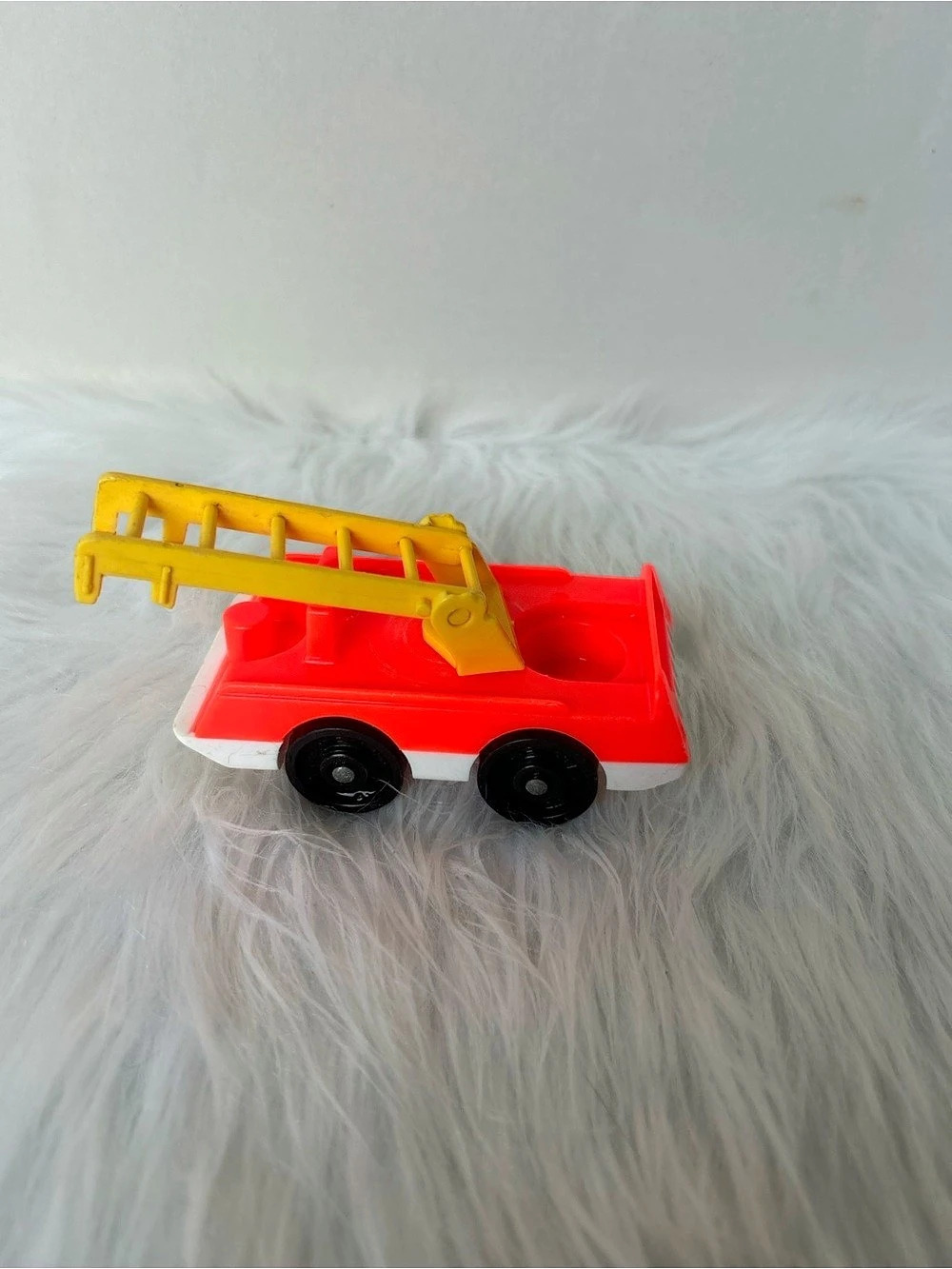 Fisher-Price Little People Fire Truck Red & Yellow